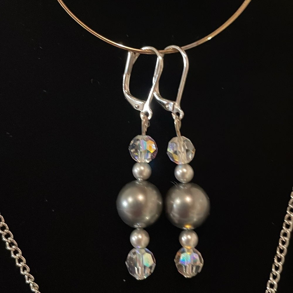 Elegant Swarovski Crystals and Gray Pearl Drop Earrings